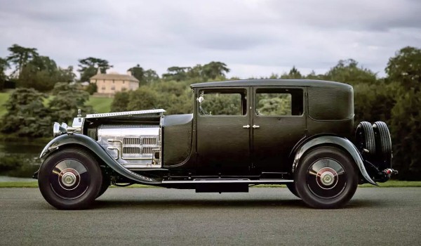 Актер превратил свой Rolls-Royce Phantom II в электромобиль